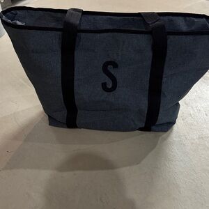 Home Essentials Black and Gray Tote Bag